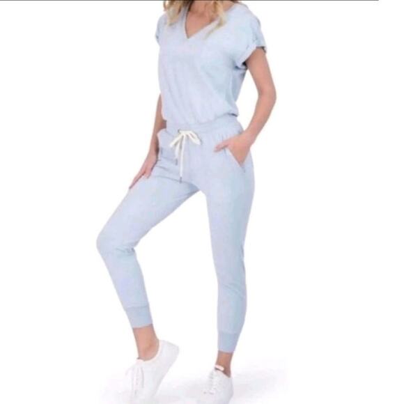 Revolve n:PHILANTHROPY NEW Short Sleeve Pockets Lawes Jumpsuit in Powder Blue L - Picture 4 of 4